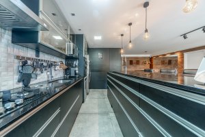 Apartamento com 154m², 3 dormitórios no bairro Chácara das Pedras em Porto Alegre para Alugar