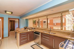 Apartamento com 385m², 4 dormitórios no bairro Moinhos de Vento em Porto Alegre para Alugar