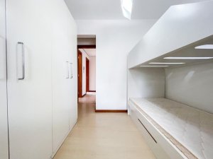 Apartamento com 103m², 3 dormitórios no bairro Menino Deus em Porto Alegre para Alugar