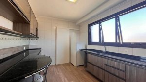 Apartamento com 155m², 4 dormitórios no bairro Petrópolis em Porto Alegre para Alugar
