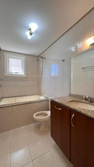 Apartamento com 155m², 4 dormitórios no bairro Petrópolis em Porto Alegre para Alugar