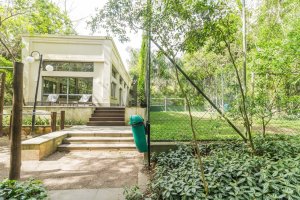 Apartamento com 87m², 2 dormitórios no bairro Três Figueiras em Porto Alegre para Alugar