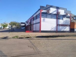 Prédio Comercial com 650m² no bairro São Geraldo em Porto Alegre para Alugar