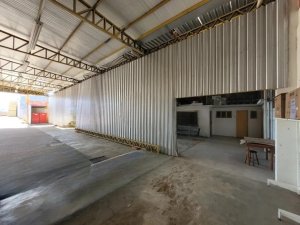 Depósito com 1.418m² no bairro Navegantes em Porto Alegre para Alugar