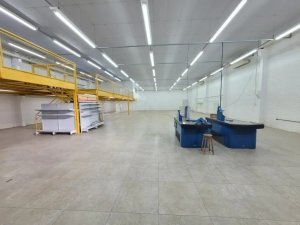 Depósito com 1.418m² no bairro Navegantes em Porto Alegre para Alugar