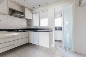 Apartamento com 94m², 3 dormitórios no bairro Jardim Europa em Porto Alegre para Alugar