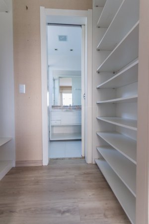 Apartamento com 94m², 3 dormitórios no bairro Jardim Europa em Porto Alegre para Alugar