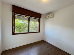 Apartamento com 45m², 2 dormitórios no bairro Menino Deus em Porto Alegre para Alugar