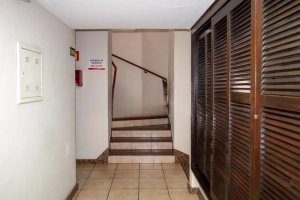 Apartamento com 45m², 2 dormitórios no bairro Menino Deus em Porto Alegre para Alugar