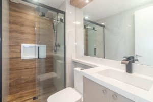 Apartamento com 65m², 2 dormitórios no bairro Farrapos em Porto Alegre para Alugar