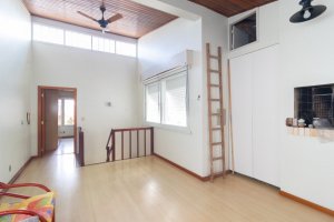 Apartamento com 150m², 2 dormitórios no bairro Azenha em Porto Alegre para Alugar