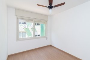 Apartamento com 87m², 3 dormitórios no bairro Santo Antônio em Porto Alegre para Alugar