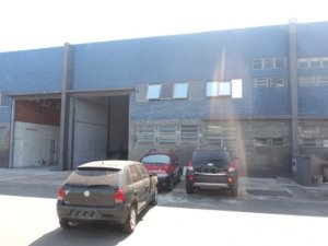 Pavilhão com 750m² no bairro Jardim Lindóia em Porto Alegre para Alugar