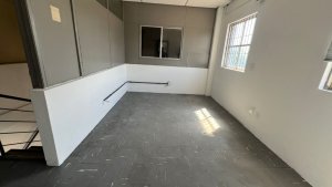 Galpão com 670m² no bairro Sarandi em Porto Alegre para Alugar