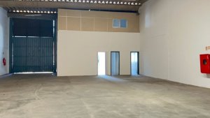 Galpão com 670m² no bairro Sarandi em Porto Alegre para Alugar