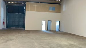 Galpão com 670m² no bairro Sarandi em Porto Alegre para Alugar