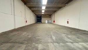 Galpão com 670m² no bairro Sarandi em Porto Alegre para Alugar