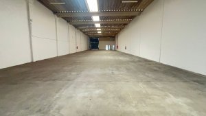 Galpão com 670m² no bairro Sarandi em Porto Alegre para Alugar