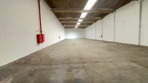 Galpão com 670m² no bairro Sarandi em Porto Alegre para Alugar