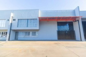 Depósito com 802m² no bairro Sarandi em Porto Alegre para Alugar