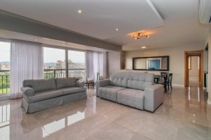 Apartamento com 141m², 3 dormitórios no bairro Jardim Europa em Porto Alegre para Alugar