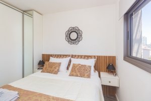 Apartamento com 60m², 1 dormitório no bairro Passo da Areia em Porto Alegre para Alugar