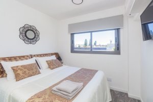Apartamento com 60m², 1 dormitório no bairro Passo da Areia em Porto Alegre para Alugar