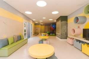 Apartamento com 76m², 2 dormitórios no bairro Navegantes em Porto Alegre para Alugar