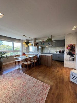 Apartamento com 76m², 2 dormitórios no bairro Navegantes em Porto Alegre para Alugar