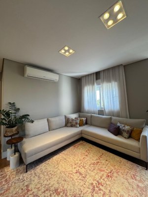 Apartamento com 76m², 2 dormitórios no bairro Navegantes em Porto Alegre para Alugar