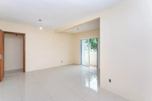 Casa com 260m², 3 dormitórios no bairro Petrópolis em Porto Alegre para Alugar