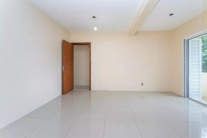 Casa com 260m², 3 dormitórios no bairro Petrópolis em Porto Alegre para Alugar