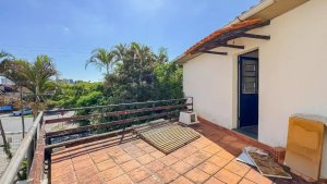 Casa com 340m², 4 dormitórios no bairro Vila Ipiranga em Porto Alegre para Alugar