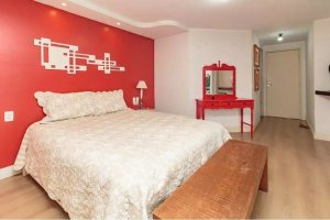 Casa com 368m², 4 dormitórios no bairro Chácara das Pedras em Porto Alegre para Alugar