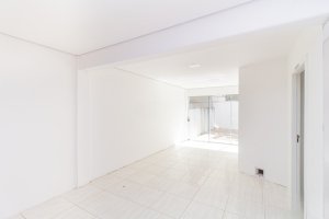 Loja com 159m² no bairro Passo da Areia em Porto Alegre para Alugar