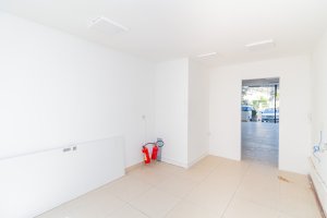 Loja com 159m² no bairro Passo da Areia em Porto Alegre para Alugar