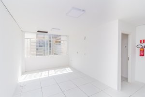 Loja com 159m² no bairro Passo da Areia em Porto Alegre para Alugar