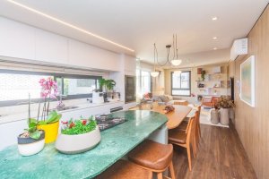 Apartamento com 81m², 2 dormitórios no bairro Bela Vista em Porto Alegre para Alugar