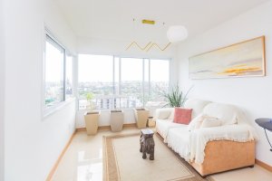 Apartamento com 98m², 2 dormitórios no bairro Petrópolis em Porto Alegre para Alugar