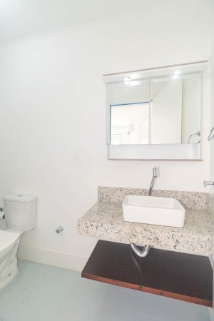 Apartamento com 52m², 1 dormitório no bairro Rio Branco em Porto Alegre para Alugar