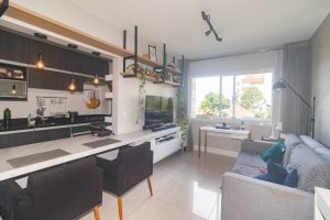 Apartamento com 70m², 2 dormitórios no bairro Rio Branco em Porto Alegre para Alugar