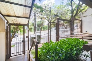 Apartamento com 70m², 2 dormitórios no bairro Rio Branco em Porto Alegre para Alugar