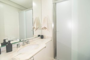 Apartamento com 70m², 2 dormitórios no bairro Rio Branco em Porto Alegre para Alugar
