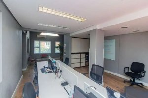 Casa comercial com 250m² no bairro Petrópolis em Porto Alegre para Alugar
