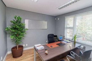 Casa comercial com 250m² no bairro Petrópolis em Porto Alegre para Alugar