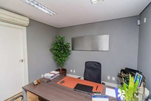 Casa comercial com 250m² no bairro Petrópolis em Porto Alegre para Alugar