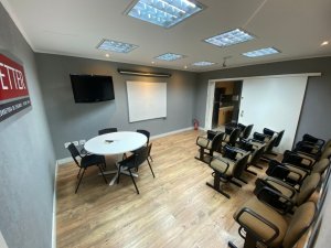 Casa comercial com 250m² no bairro Petrópolis em Porto Alegre para Alugar
