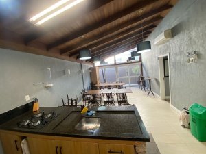Casa comercial com 250m² no bairro Petrópolis em Porto Alegre para Alugar