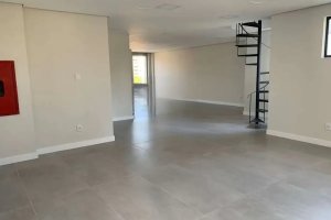 Sala Comercial com 300m² no bairro Rio Branco em Porto Alegre para Alugar