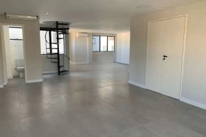 Sala Comercial com 300m² no bairro Rio Branco em Porto Alegre para Alugar